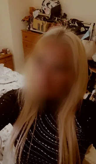 Marina, 37