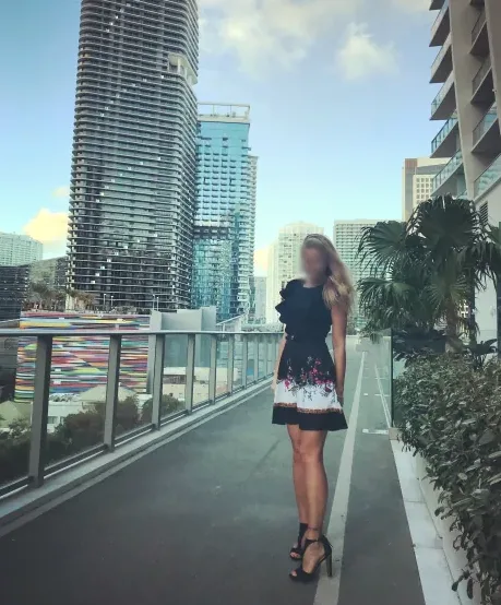 Nora, 35